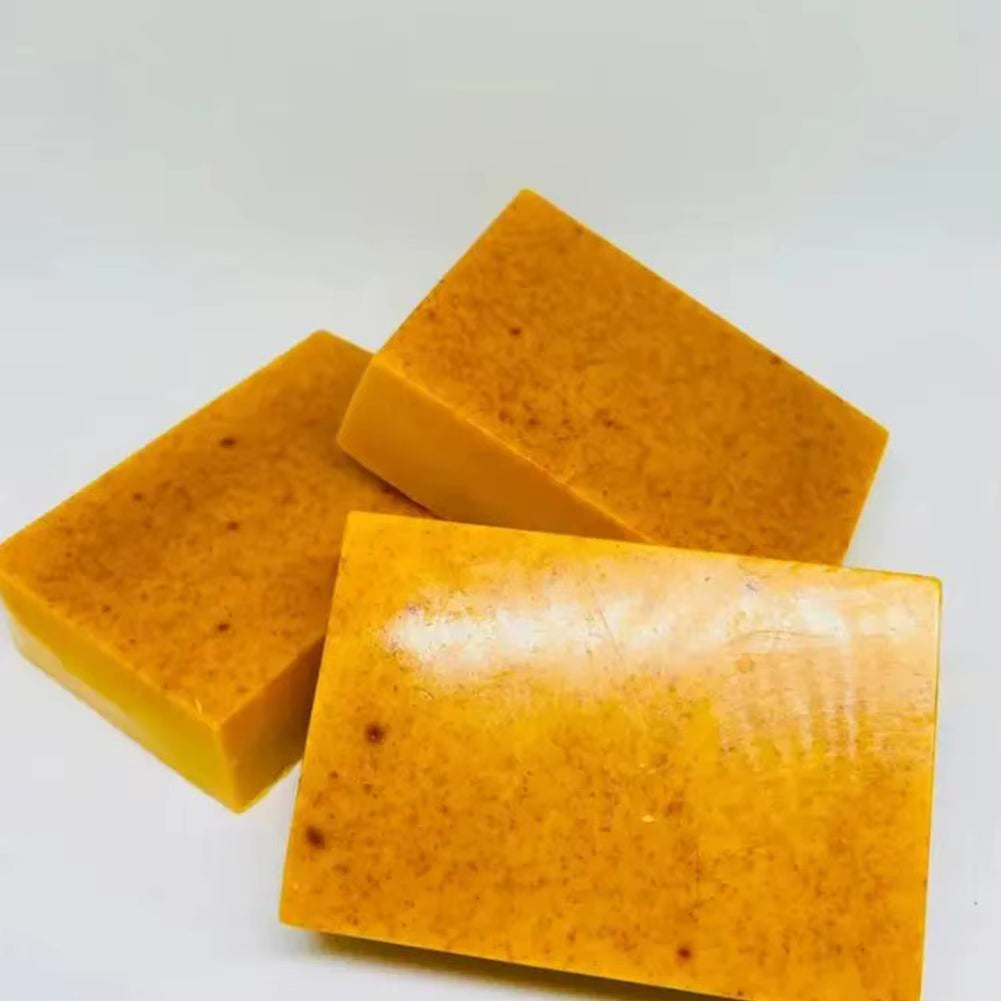 Savon artisanal au curcuma au citron et kojique